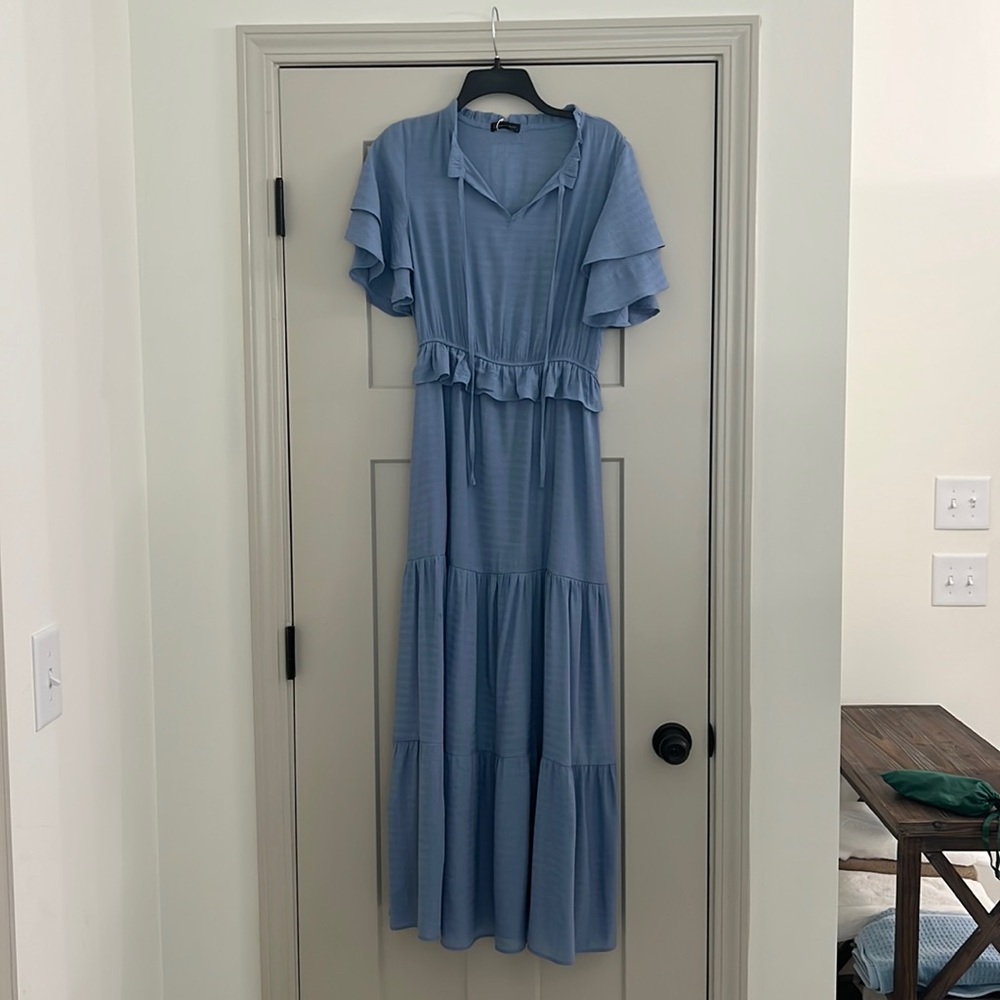 Pretty Garden dress. Size small. Brand new! Tags still attached